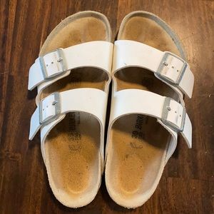 Birkenstock Leather Arizona